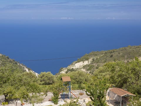 in Apollonii mit privatem Pool und spektakulärer Aussicht