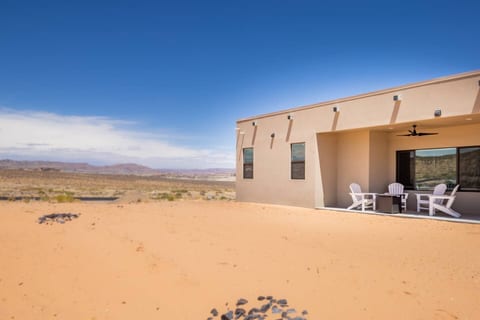 Modern Family Home at Lake Powell-Hot Tub-2 Kings