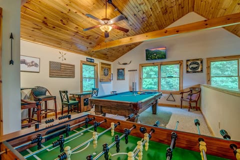Cabin w/ Fire Pit, Hot Tub & Game Room and View!