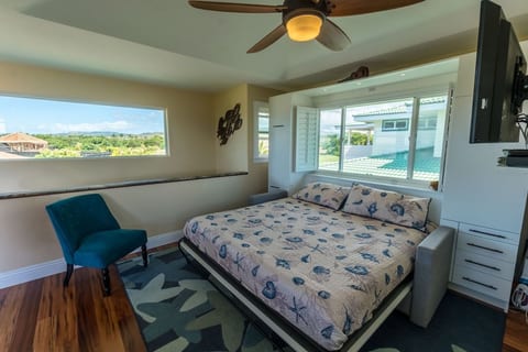 Comfy King size bed!