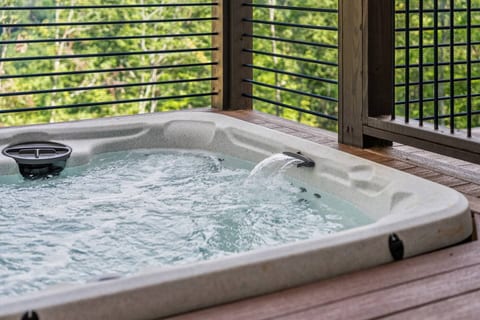 Brand new sunken hot tub