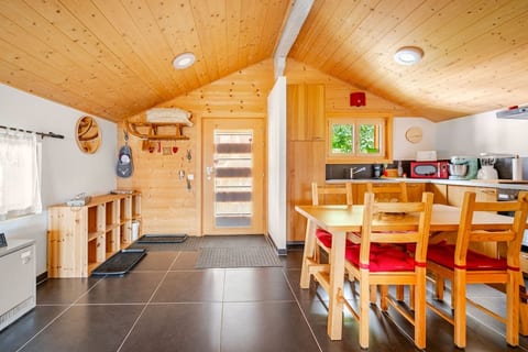 Cozy chalet with views of the Alps, near Villars