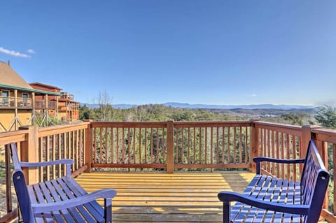 Amazing views!  Watch the Dollywood fireworks from your balcony!