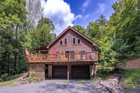 Into the Woods- Berkshire Cabin Retreat! image 2