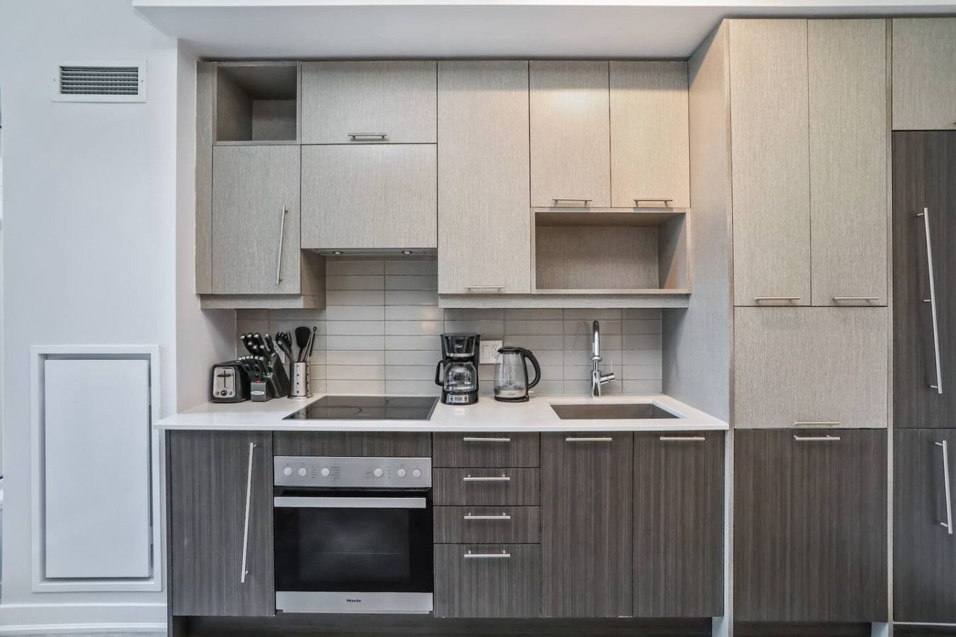 Luxury Downtown 1BR | Richmond St W