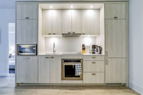 Luxury 1BR at The Well | Downtown Toronto