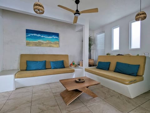 Rocks - 2 BR apartment @Mikasa.apartments Rinconada