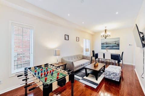 Spacious & Modern Home w/ Yard, Piano, PS4 & BBQ image 2