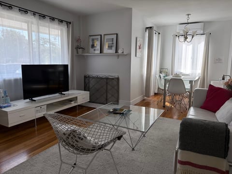 Bright 3BR House in West Los Angeles