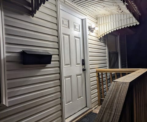 High Street Retreat-ElDo image 4