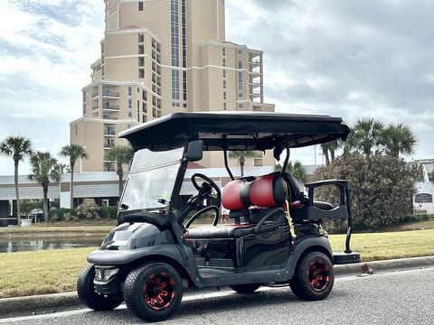 SECOND WIND-2/2 Where Luxury meets Relaxation ON THE BEACH w/htd pool & GolfCart