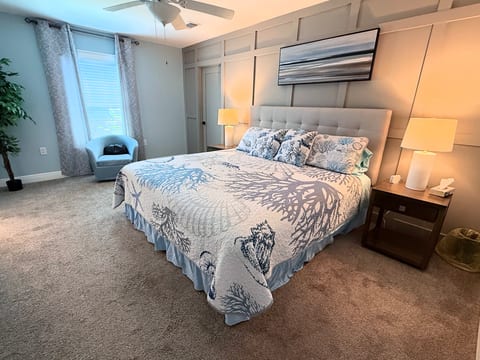 Near Beach & Downtown | Sleeps 8 | 2 Full Baths