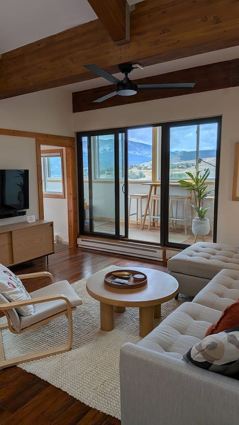 Open and comfortable. The main level is where the group lands after a day on the mountain.