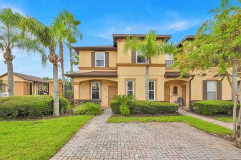 Premium Resort Home nr Disney! Autumn Specials!