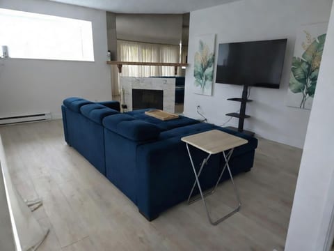 Downtown Executive 2-Bedroom Townhouse | Vancouver