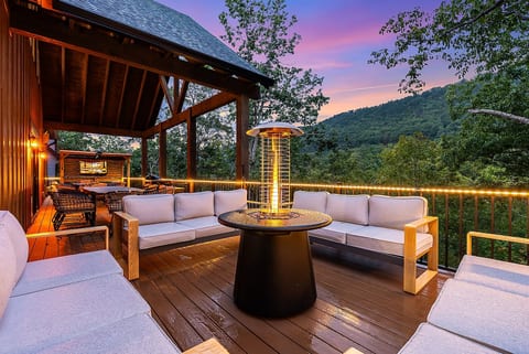 8BR | SwimSpa | Theater | Speakeasy | OMG Views image 4