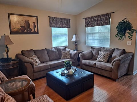 Cozy Cottage in Pensacola | 10 mins to Downtown