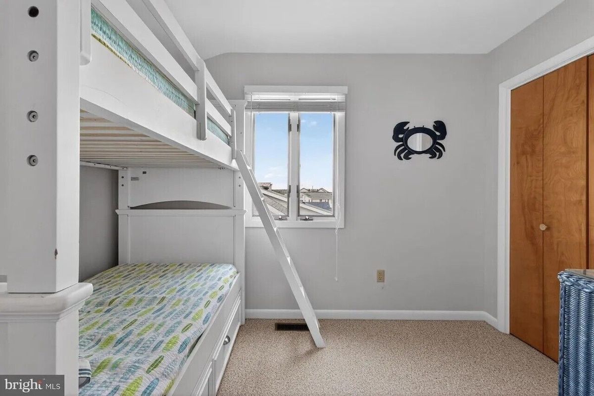 Cozy Bunk Room with Natural Light