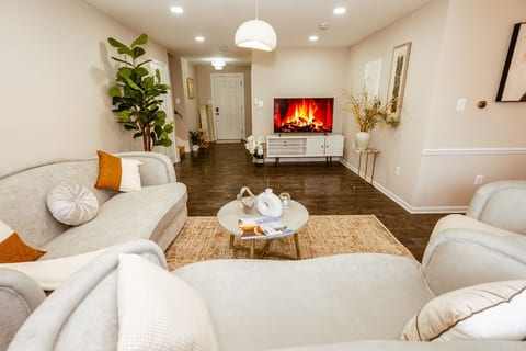 Furnished 4BR Home | Workspace & Extended Stays image 1