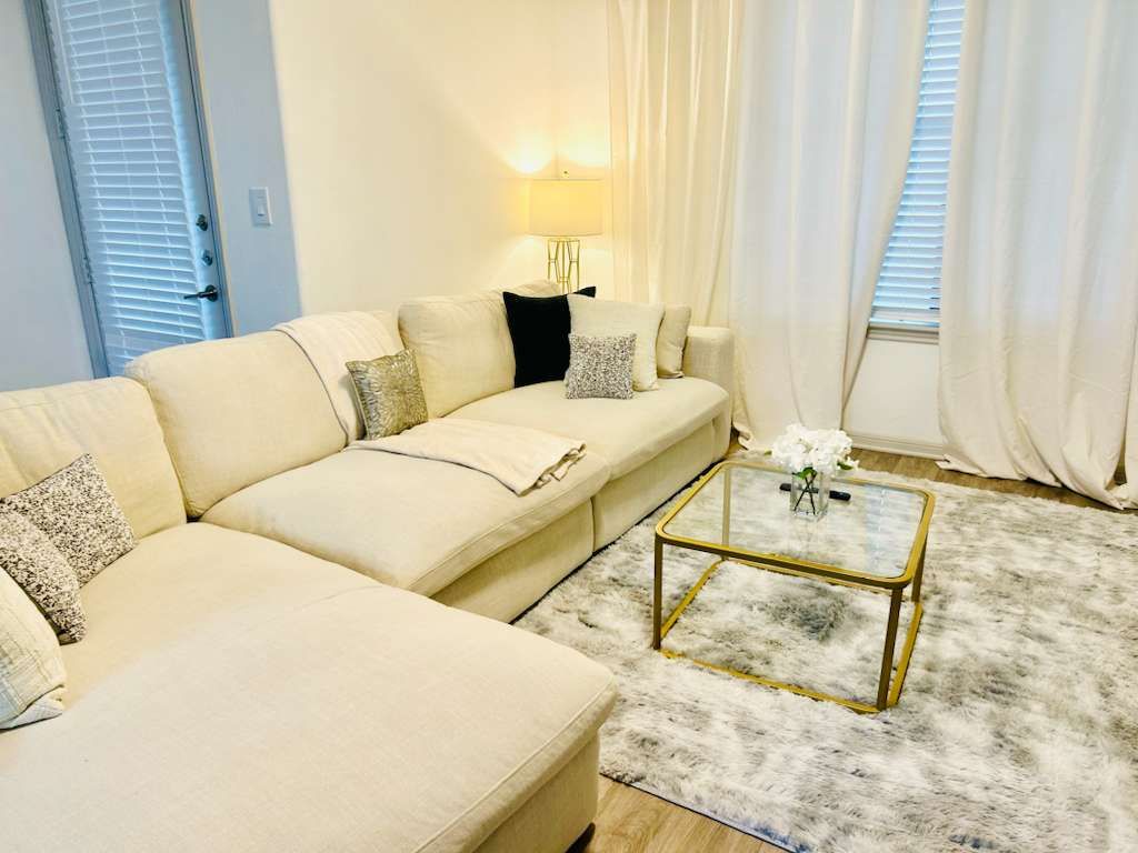Cozy & Chic Frisco Scape