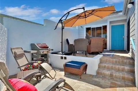 Courtyard patio