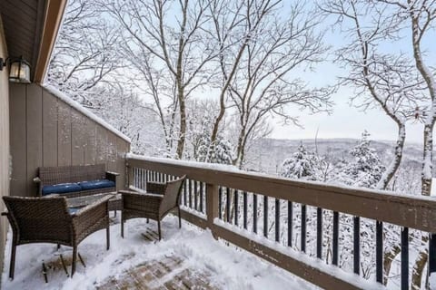 100ft to Slopes! True Ski-In/Out 3BR w/ 3 Baths