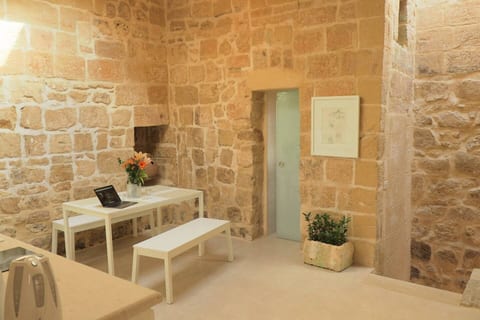 500 year old house Bartholomew str. Mdina, Rabat