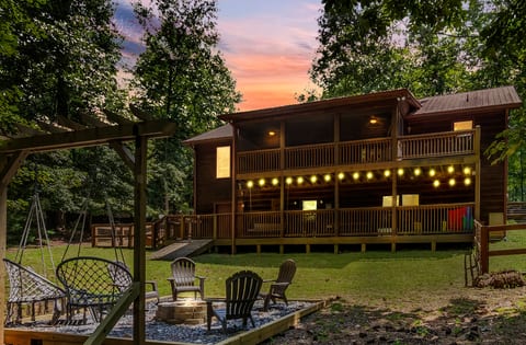 Serenity Moon Cabin, Ellijay, GA