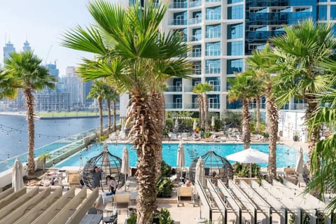 Business Bay Pool & Gym