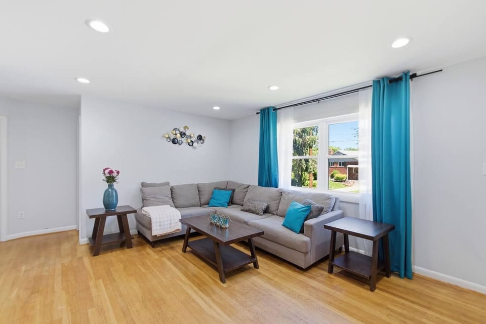 Silver Spring 5BR near DC Sleeps 12 - Silver Spring