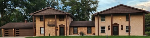 1970's Executive Colonial Home