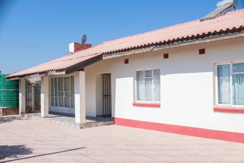 1405 Mahatshula North