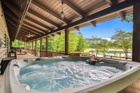 Moonlight Lodge