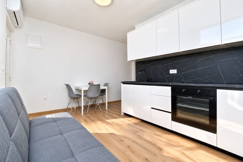 Apartments Marinea - Unit 379127-13