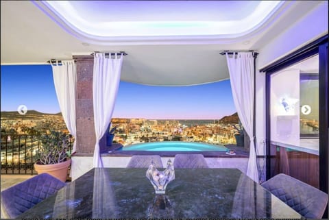 Villa Rockstar 3Bdr/3.5Ba Luxury Condo in Pedregal image 2