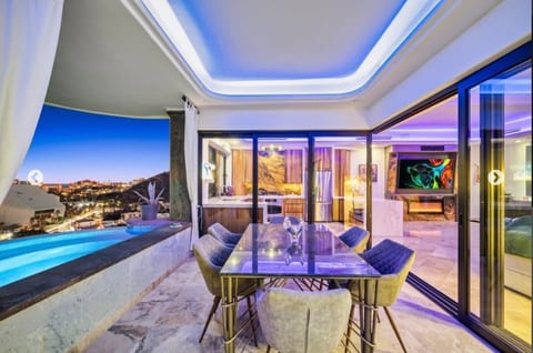 Villa Rockstar 3Bdr/3.5Ba Luxury Condo in Pedregal image 3
