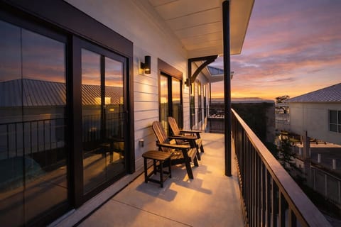 Downtown BSL Penthouse | Rooftop + Balconies image 1