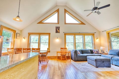 Peaceful Luxury Cabin w/Hot Tub & Views image 3
