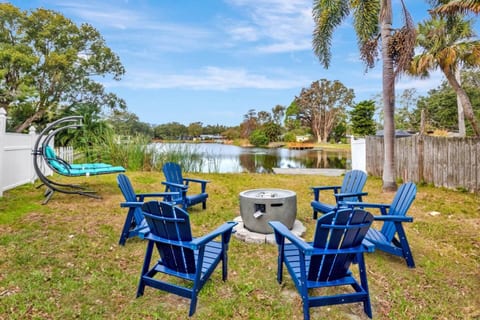 2 Homes - 4 MN to Madiera BCH - Hottub - HTD Pool