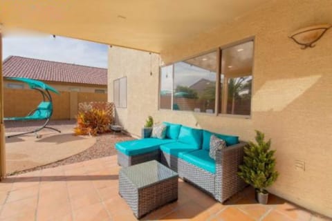 Heated Pool King Bed Firepit Work Station