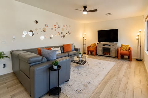 Comfort Home for Long Stays • Fast WiFi • HTD Pool