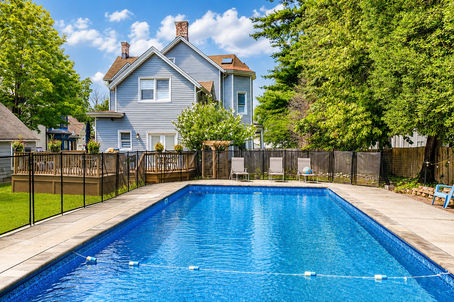 Pool + Playground | 10 Beds. - Holiday Home