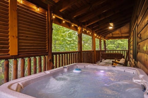 6-person Hot Tub