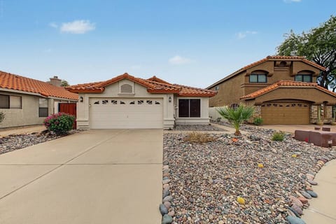 Scottsdale Retreat Private Hot Tub - 2046370