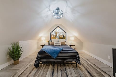 Modern Bourbon Cottage
