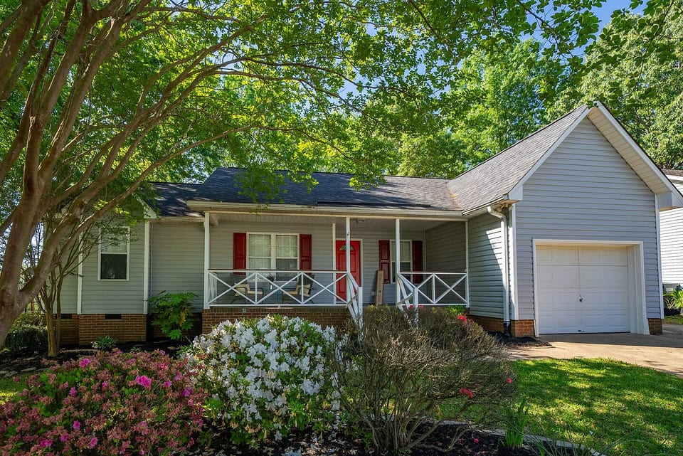 The Nestle 3-Bed 2-Bath Chapin - Near Lake Murray - Chapin