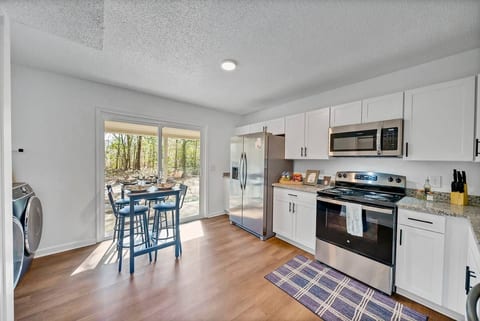 Modern 2BR Urban Stay | Near CAE + Pet-Friendly