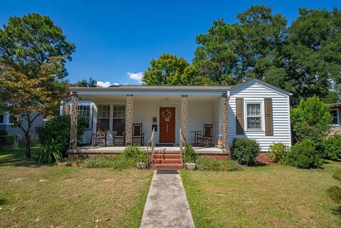Charming cottage with rocking-chair porch and spacious front yard
