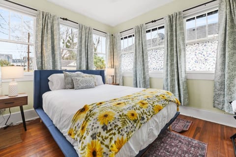 Queen Bedroom
