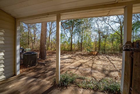Stylish 2BR Urban Stay | Near CAE + Pet-Friendly